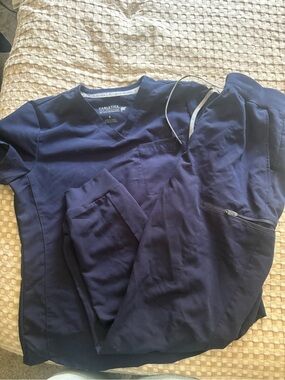 Fabletics Scrubs Set